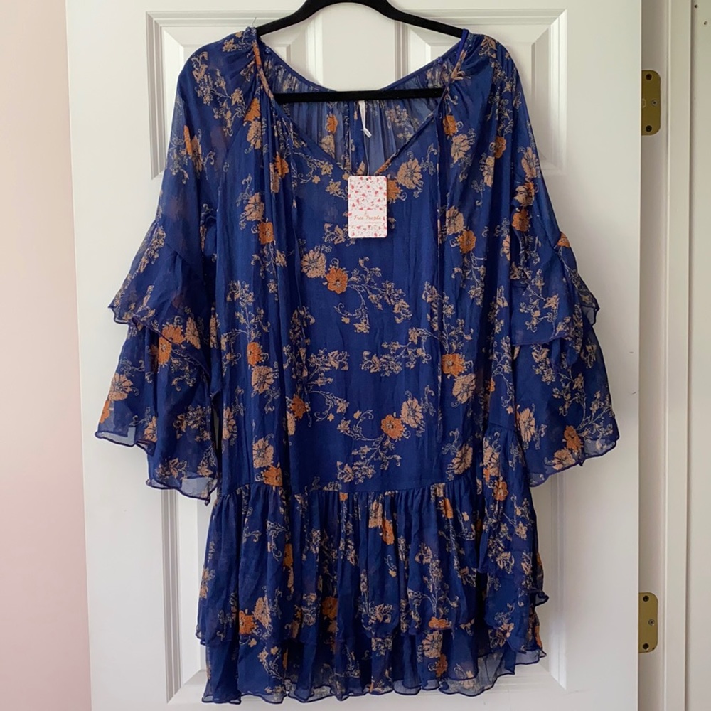 NWT FREE PEOPLE DRESS size M comes with slip